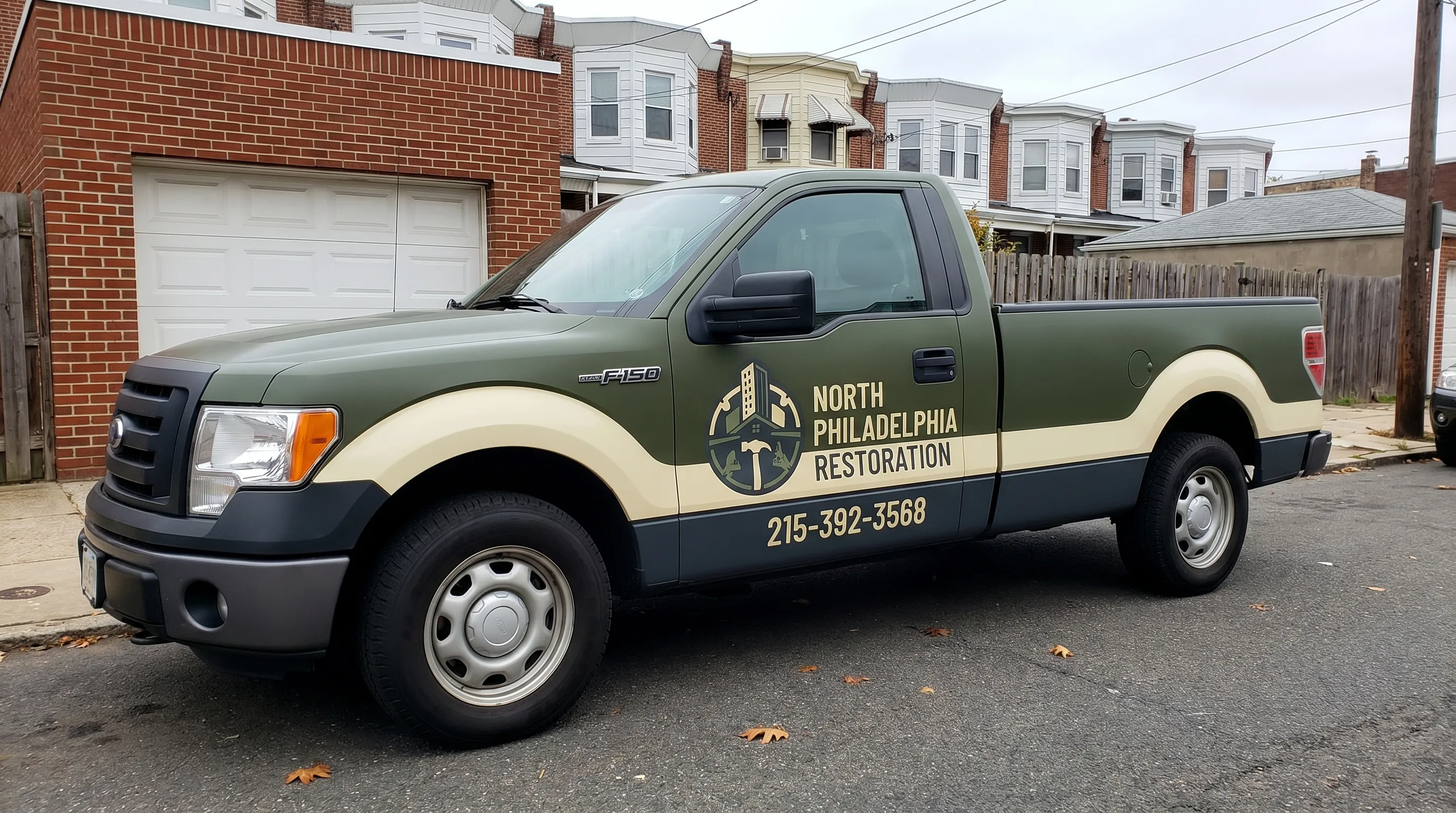 Damage restoration professionals at work in Philadelphia